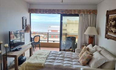 3 AMBIENTES EN VENTA - GESELL CENTRO - VISTA AL MAR - COCHERA