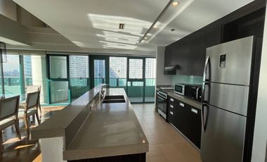RARE EDADES UNIT FOR SALE AND LEASE 3 BEDROOM
