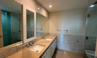 RARE EDADES UNIT FOR SALE AND LEASE 3 BEDROOM