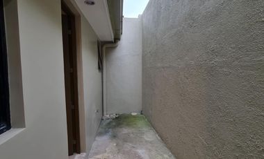 3 storey house and lot for sale townhouse in antipolo city near waltermart and unciano hospital medical center