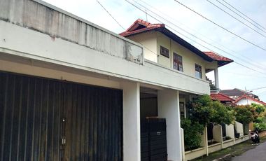 Rumah Hook Mewah Hanya 250 meter dari Jalan Magelang
