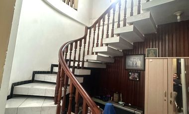 Rumah Hook Mewah Hanya 250 meter dari Jalan Magelang
