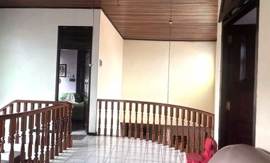 Rumah Hook Mewah Hanya 250 meter dari Jalan Magelang