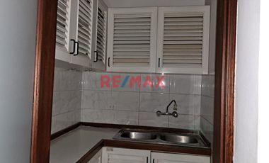 Alquilo Local Comercial O Industrial En Pueblo Libre