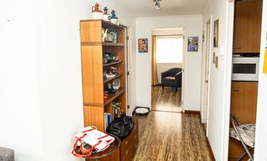 SE VENDE CASA EN CALLE 21 DE MAYO.