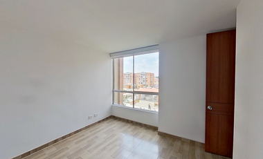 SE VENDE ESPECTACULAR APARTAMENTO MADRID HACIENDA CASA BLANCA PORTON 2