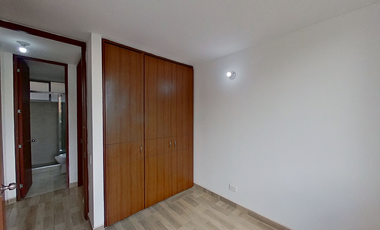 SE VENDE ESPECTACULAR APARTAMENTO MADRID HACIENDA CASA BLANCA PORTON 2