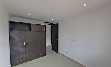 SE VENDE APARTAMENTO EN MADRID CON PAQUEADERO PRIVADO