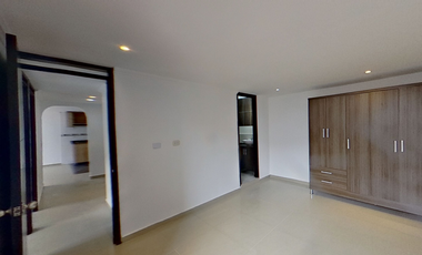 SE VENDE APARTAMENTO EN MADRID CON PAQUEADERO PRIVADO