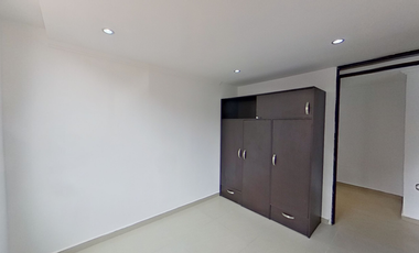 SE VENDE APARTAMENTO EN MADRID CON PAQUEADERO PRIVADO