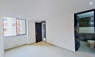 SE VENDE APARTAMENTO EN MADRID CON PAQUEADERO PRIVADO