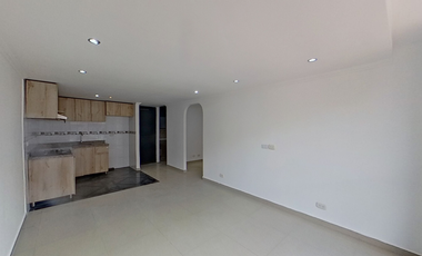 SE VENDE APARTAMENTO EN MADRID CON PAQUEADERO PRIVADO