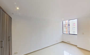 SE VENDE APARTAMENTO EN MADRID CON PAQUEADERO PRIVADO