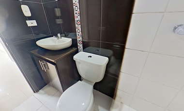 SE VENDE APARTAMENTO EN MADRID CON PAQUEADERO PRIVADO