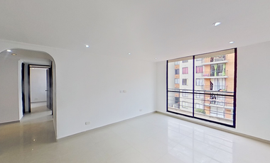 SE VENDE APARTAMENTO EN MADRID CON PAQUEADERO PRIVADO
