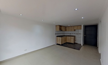 SE VENDE APARTAMENTO EN MADRID CON PAQUEADERO PRIVADO