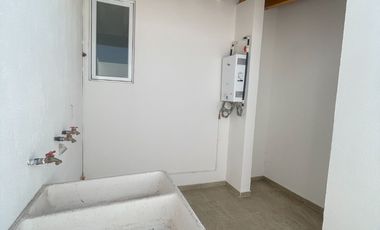 RENTA CASA EN CONDOMINIO FLORESTA CD MADERAS EL MARQUES