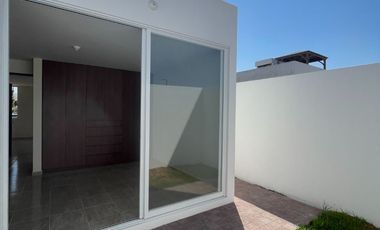RENTA CASA EN CONDOMINIO FLORESTA CD MADERAS EL MARQUES