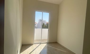 RENTA CASA EN CONDOMINIO FLORESTA CD MADERAS EL MARQUES