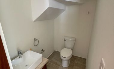 RENTA CASA EN CONDOMINIO FLORESTA CD MADERAS EL MARQUES