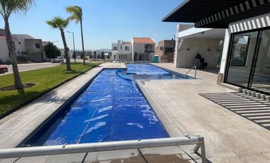 RENTA CASA EN CONDOMINIO FLORESTA CD MADERAS EL MARQUES
