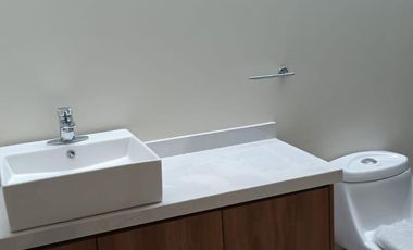 EN RENTA BONITA CASA EN RESIDENCIAL VIVANTA AL NORTE DE AGUASCALIENTES