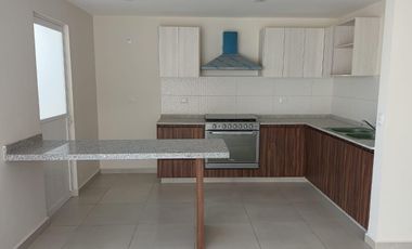 EN RENTA BONITA CASA EN RESIDENCIAL VIVANTA AL NORTE DE AGUASCALIENTES