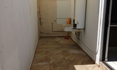 AMPLIA CASA  EN LAS PRIMERAS CALLES DEL CONDOMINIO  LA RENTA INCLUYE MANTENIMIENTO