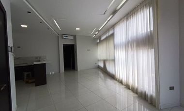SE RENTA DEPARTAMENTO EN EL CENTRO DE MACHALA