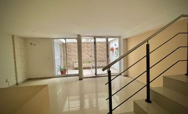 CASA EN VENTA  SECTOR CIUDAD JARDIN BARRANQUILLA