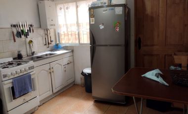 Casa Solida Al Interior De Comunidad Privada, Horcon