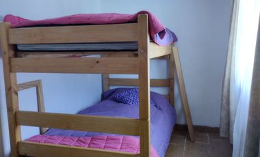 Casa Solida Al Interior De Comunidad Privada, Horcon