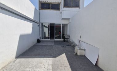 OFICINA O LOCAL EN RENTA SAN MATEO ATENCO SOBRE AVENIDA LERMA