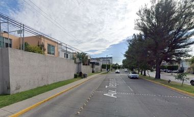 Hermosa y amplia casa en remate en Chapalita las Fuentes, Zapopan, Jalisco!