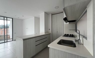 Apartamento en Arriendo Cumbres, Envigado, Antioquia