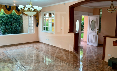 ESPECTACULAR RESIDENCIA DE LUJO CON PISCINA EN  RENTA LA PRIMAVERA - SAN PATRICIO, CUMBAYÁ