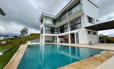 Casa Campestre con vista a la ciudad