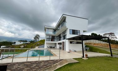 Casa Campestre con vista a la ciudad