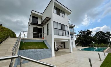 Casa Campestre con vista a la ciudad