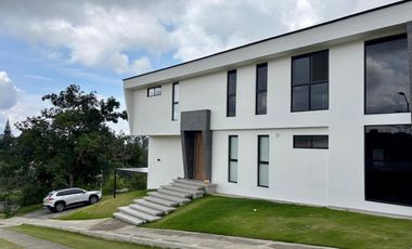 Casa Campestre con vista a la ciudad