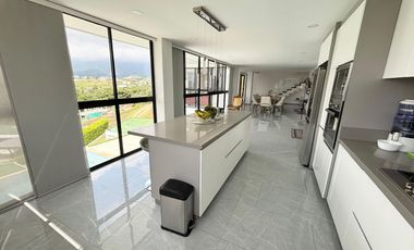 Casa Campestre con vista a la ciudad