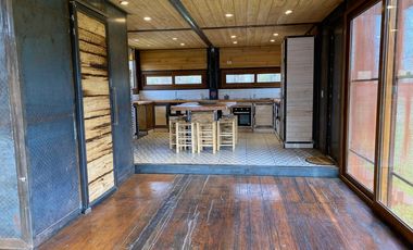 Arriendo de Casa Container en parcela de 5000m² a 25 minutos de Vitacura