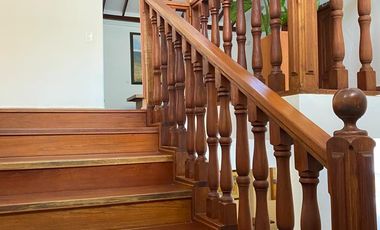 ESPECTACULAR CASA ESQUINERA EN VENTA.