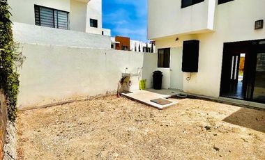 Se Renta de casa en ZIBATA, el CANTO.