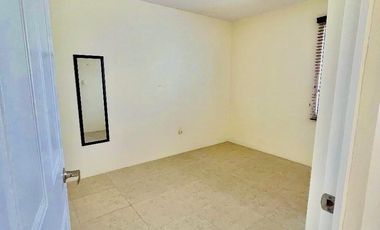 Se Renta de casa en ZIBATA, el CANTO.