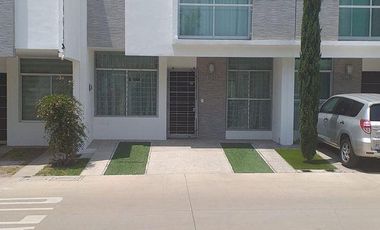 REMATAMOS HERMOSA RECIDENCIA EN PUERTA DEL BOSQUE GDL $988,335