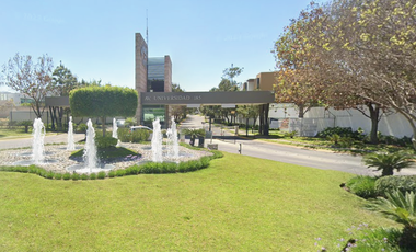 Donde los inversionistas ven oportunidad, no problemas!! Remate Bancario HERMOSA RECIDENCIA EN PUERTA DEL BOSQUE GDL .