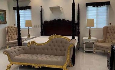 WHITE MANSION FOR SALE NEAR CLARK