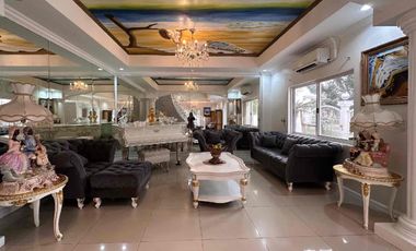 WHITE MANSION FOR SALE NEAR CLARK