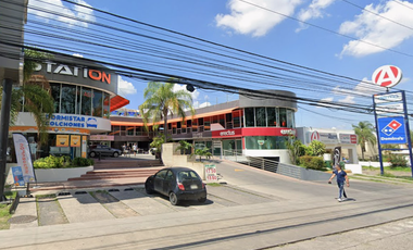 Imagina pagar menos hoy y vivir mejor mañana!! Venta de Casa en Remate Bancario En COTO PRIVADO AV. GUADALUPE ZAPOPAN JAL.